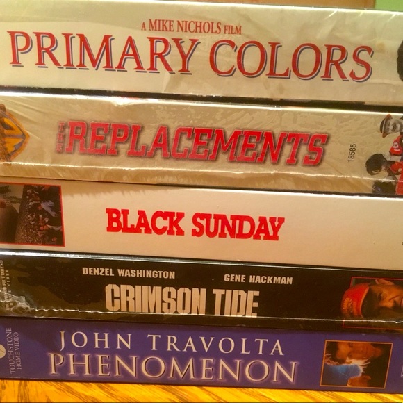 Disney’s The Santa Claus , Home Alone + 8 more movies on  VHS - Picture 2 of 5